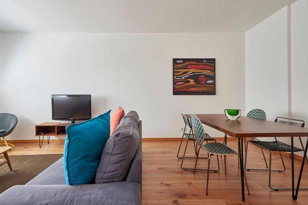 Modern Apartment In Parque Das Nacoes ลิสบอน ภายนอก รูปภาพ